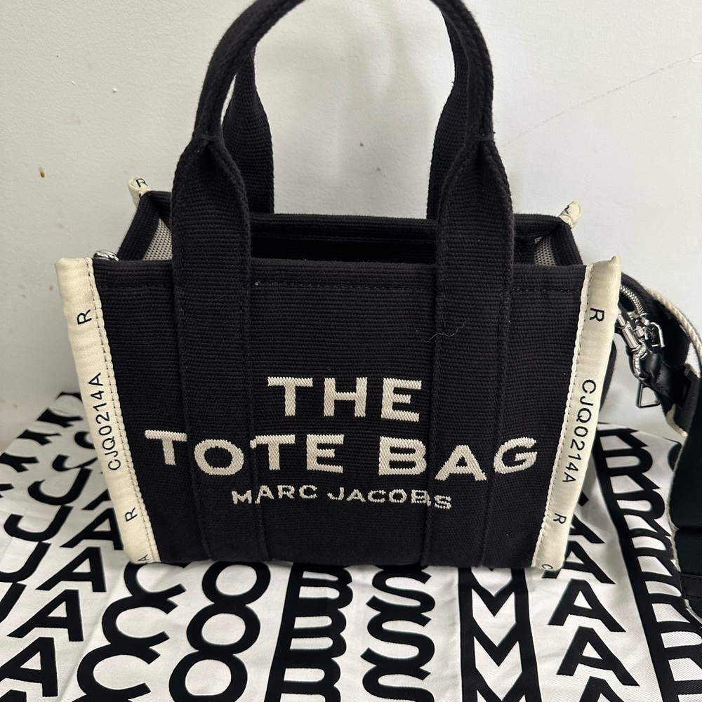 Marc Jacobs - The Jacquard Small Tote Bag